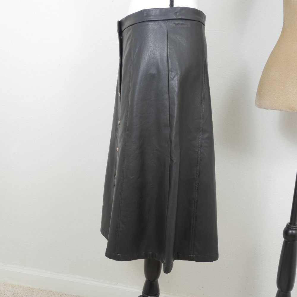 Carolina Belle Montreal Black Faux Leather Snap Front A Line SZ 10 Skirt NWT - Picture 7 of 7